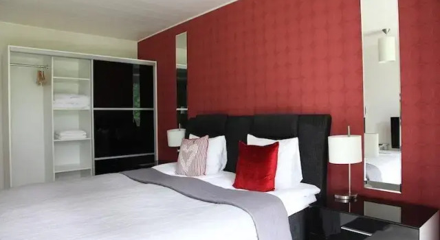 Karjalan Lomahovi, Rezerwuj Hotel Parikkala 