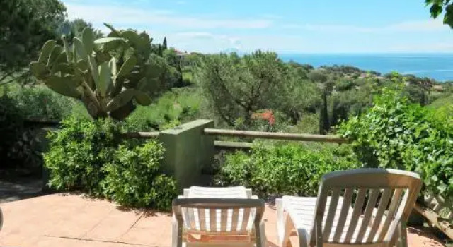 Residence Piccola Oasi 273S, Rezervovat Hotel Hotely v Elba s parkováním, Parkování