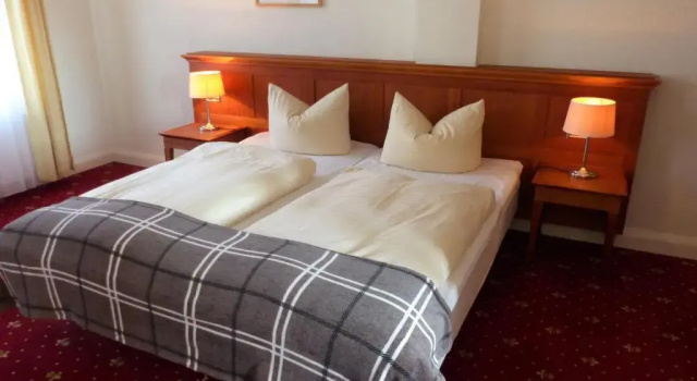 Standard Doppel Zimmer Hotel Vierseithof Luckenwalde