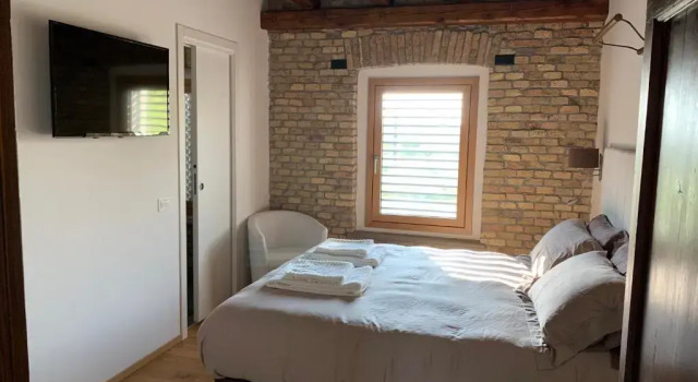 B&B La Corte Dei Vizi, Book Bed and Breakfast Hoteller i Friuli Venezia Giulia med parkering, Parkering