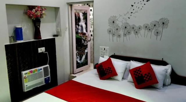 City Hotel