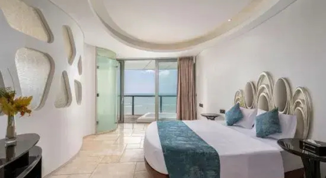 Люкс с 2 комнатами с видом на море Sanya Bay Phoenix Island Dream Chasing Sea Hotel