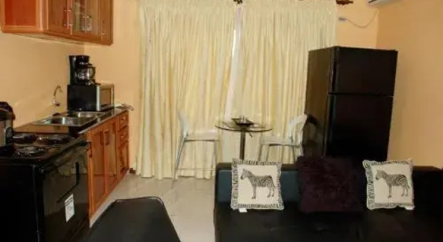 City King Hotel Apartments, Buchen Sie Ferienwohnung Monrovia Greater Monrovia