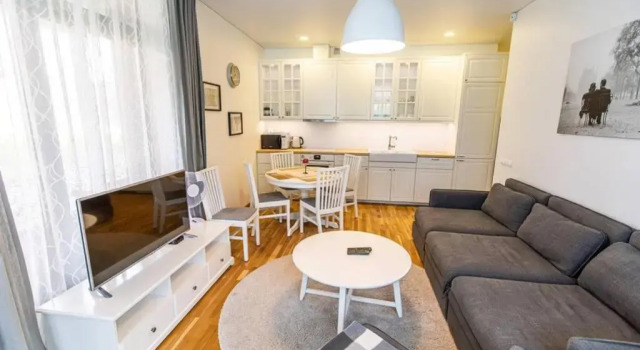 Comfortable apartment in prestigious seaside area, Забронировать Апартаменты/квартира Отели Паланги с парковкой, рядом с Eglė the Queen of Serpents, Парковка