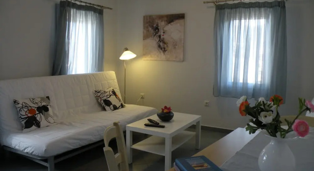 Семейный номер Standard Дуплекс c 1 комнатой с балконом и с видом на море Zathea Apartments