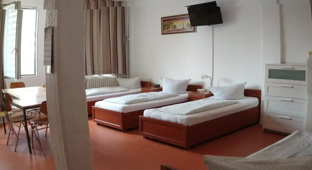 Hostel am Kurtti, Rezerwuj Hostel Hotele w Reinickendorf z parkingiem, Parking