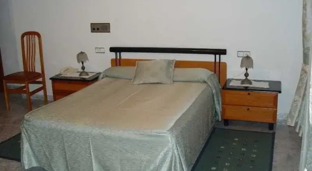 Cruceiro, Prenota Hotel Cambados 