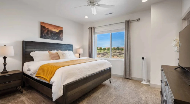 Hallser's Escape 6 Bedroom Home