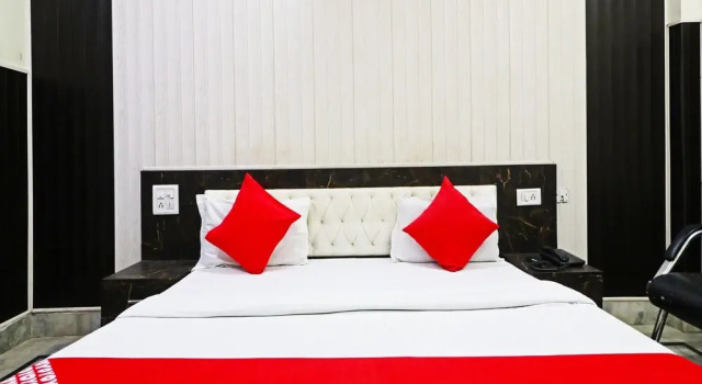 Oyo 62361 Silver Pearl Beach Resort, Забронировать Курортный отель Отели Острова Нейла с парковкой, Парковка