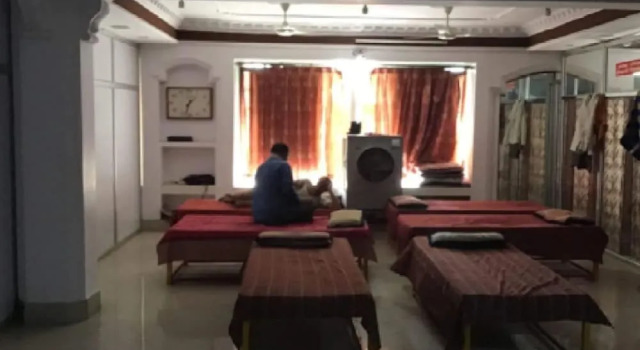 Goroomgo R. K. Dormitory Lucknow