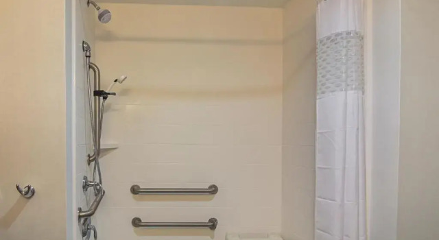 Люкс Hampton Inn & Suites-Dallas/Richardson
