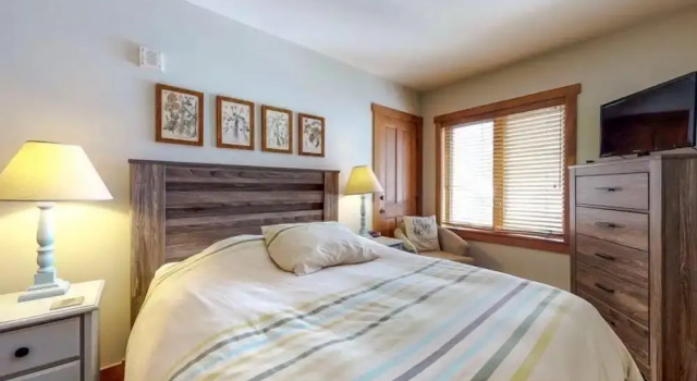 1 Bedroom Colorado Mountain Vacation Rental in River Run Village with Convenient Access to Ski Slopes