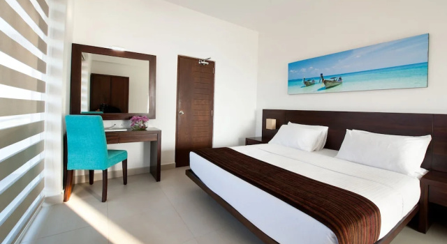 Апартаменты Luxury с 2 комнатами с балконом и рядом с пляжем The Beach Apartments