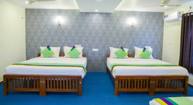 Номер Premium Treebo Golden Terminal Kochi Airport With Swimming Pool