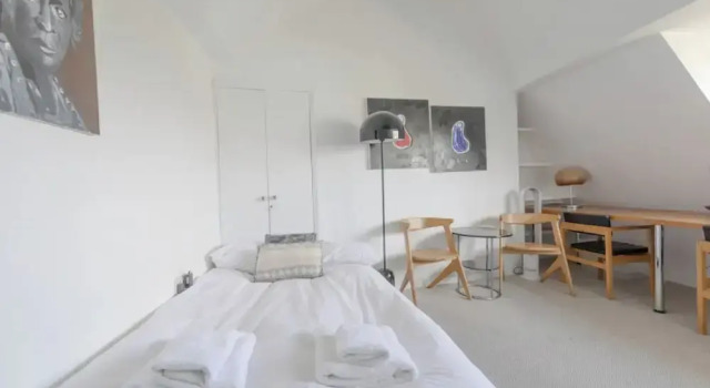 Compact & Light Studio Flat - Ladbroke Grove