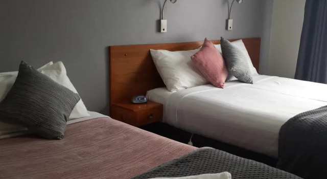 105 On The Park, Book Hotel Bordertown South Australia