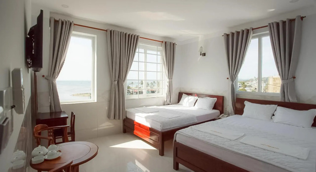 Четырёхместный номер Standard Phu Hong Hotel
