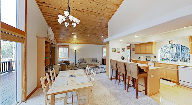 New Listing! Alder Creek , Near Slopes 3 Bedroom Home