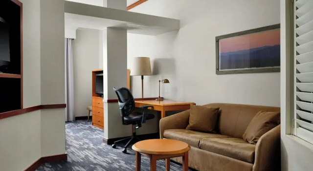 Люкс Indianapolis Marriott East