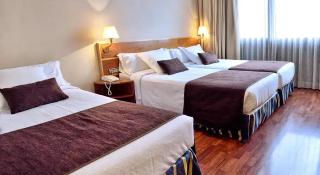 Трёхместный номер Standard ITC Barcelona By Soho Boutique