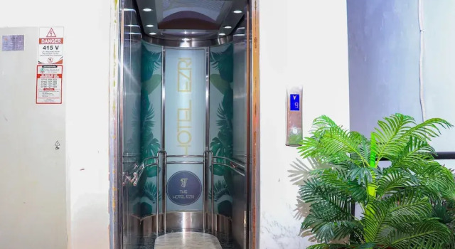 The Hotel Ezri