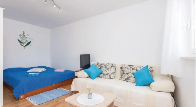 Amazing Home in Racisce With Wifi and 1 Bedrooms, Prenota Hotel Pupnat 