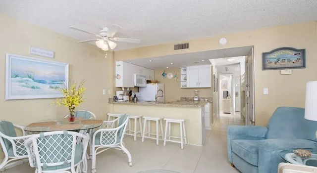 Plantation Palms Condo #205 - 1 Br condo by RedAwning