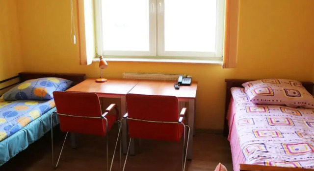 Четырёхместный номер Standard Dom Studenta PANS - Akademik, Hostel
