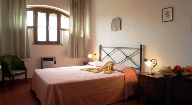 Country House in Chianti With Pool ID 31, Забронировать Дом для отпуска Коттеджи Монтайоне, Коттедж