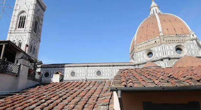 Apartment overlooking the Duomo, it seems to touch it, Забронировать Апартаменты/квартира Апартаменты Флоренции, рядом с Дом Буонаротти, Апартаменты/квартира
