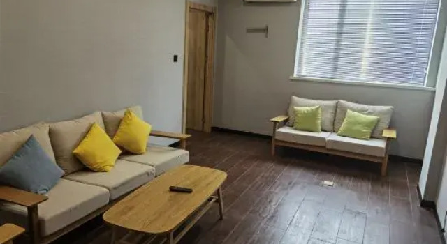 Люкс Business Junyi Chain Hotel (Changzhou Menghe Ancient Town)