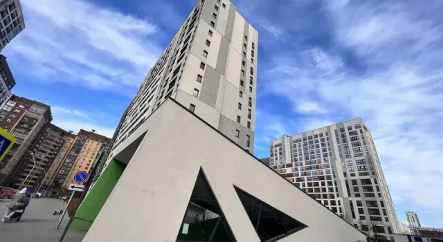 Apartment Voyage on 50 let Oktyabrya Street, 57A, building 1, Réserver Appartement Tioumen 
