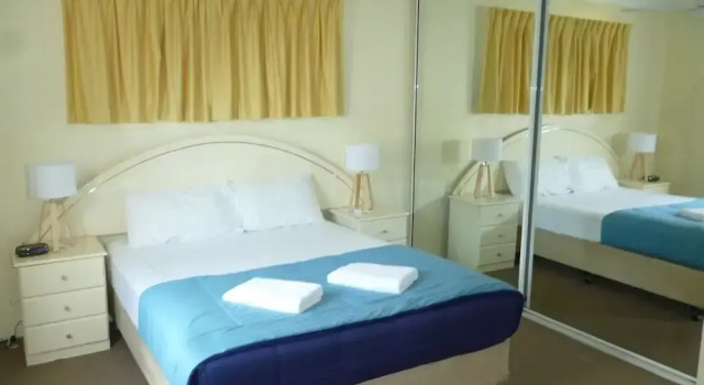 Семейные апартаменты с балконом Le Lavandou Holiday Apartments