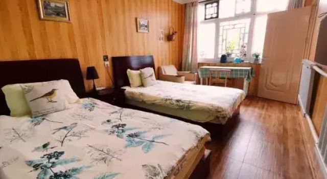 Номер Standard с 5 комнатами Beijing Badaling Great Wall Caos Courtyard guesthousel 1Private english tour guide 2Pick up&Drof off &landmark visiting serivice3Very near to Badaling Great Wall4Offer free beijing travel guide5Traditonal Chinese courtyard