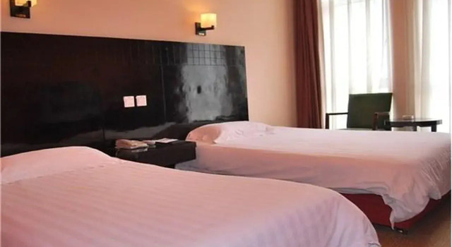 Motel 168 An Yuan Road Inn, Varaa Motelli Shanghai Shanghai