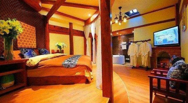 Encounter Time Inn, Забронировать Отель Лицзян Юньнань, рядом с Улица Сквер-стрит Древнего города Даянь