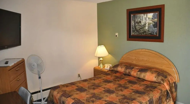 Big Horn Motel, Book Motel Hoteller i Hinton med parkering, Parkering