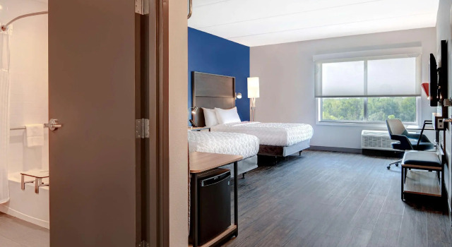 Четырёхместный номер Standard Tru By Hilton Columbia Greystone