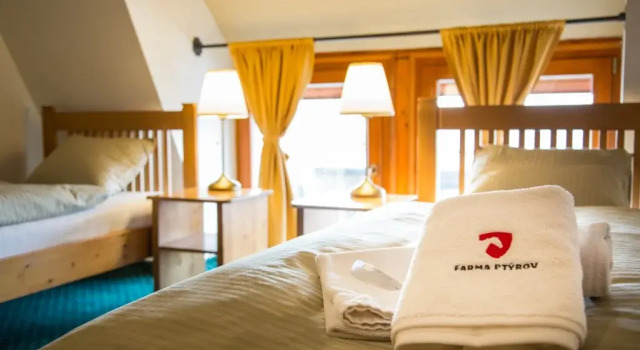 Farma Ptýrov, Prenota Hotel Ptýrov Srednecheshsky Krai