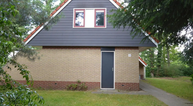 Comfortable Holiday Home in Lemele with Terrace, Rezerwuj Hotel Lemele Salland