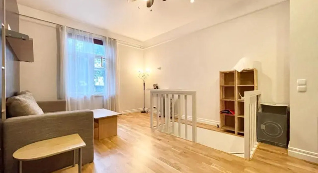 Апартаменты Cosy studio in historical building. City Center