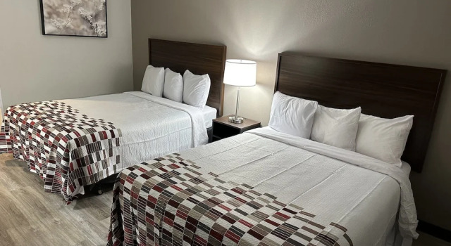 Четырёхместный номер Standard Red Roof Inn Charleston - Dunbar
