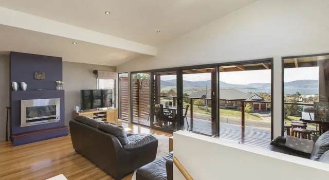 Ned Kelly's Retreat - Sophisticated style with modern convenience and, Забронировать Отель Джиндабайн Kosciuszko National Park