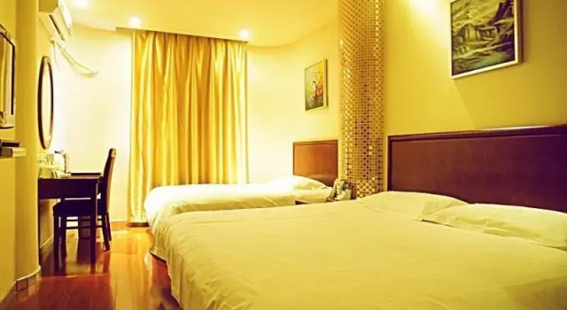 Семейный номер Standard GreenTree Inn Jiangsu Lianyungang Ganyu Middle Yuhua Road Business Hotel