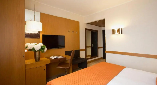 Двухместный номер Classic Starhotels Tourist
