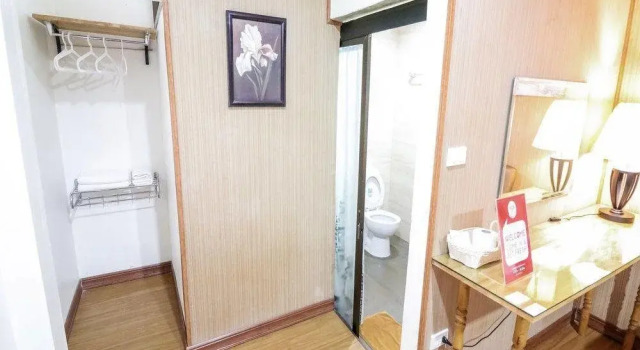 Little Guest House Hotel, Забронировать Гостевой дом Гостевые дома Чиангмай, рядом с TCDC Chiang Mai, Гостевой дом