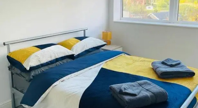#0410 Lovely one bedroom apartment with free parking, Varaa Huoneisto Asunnot kohteessa Merseyside, Huoneisto