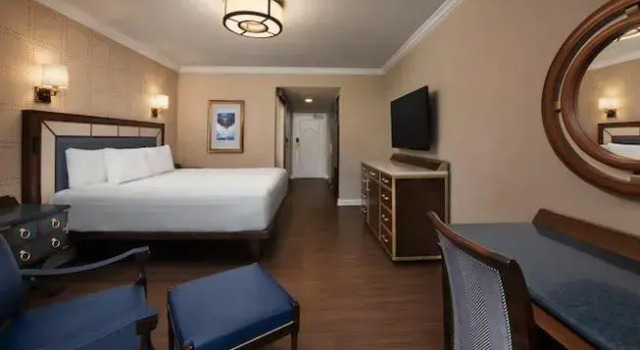 Номер с видом на воду Disney's Yacht Club Resort