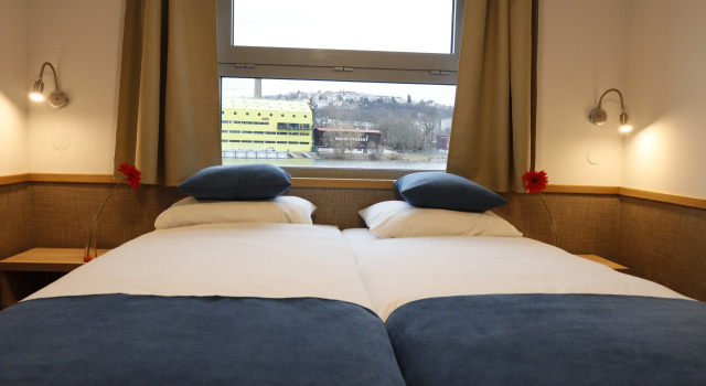 Botel Racek, Rezerwuj Hotel Hotele w Praga 4 z parkingiem, Parking