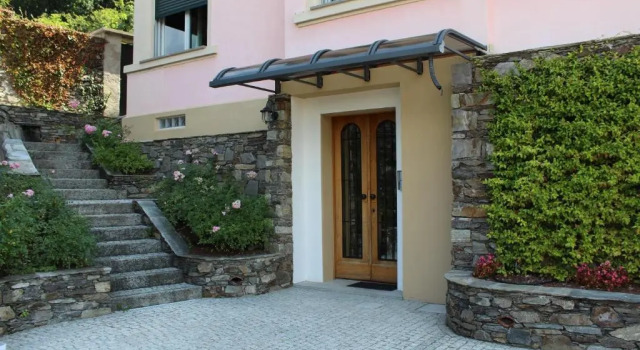Oleandro 1 apartment in Villa Cerutti, Prenota Appartamento Hotel in centro a Mergozzo, hotel in centro a Mergozzo